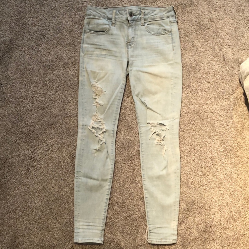 American Eagle Light Wash Ripped Jeans